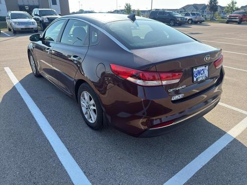 2017 Kia Optima LX