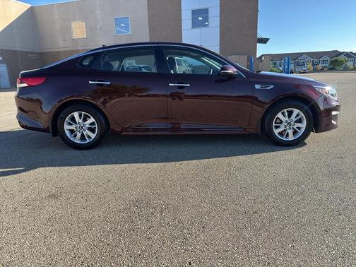 2017 Kia Optima LX