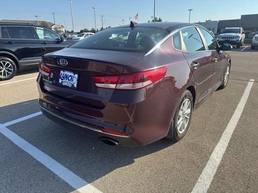 2017 Kia Optima LX