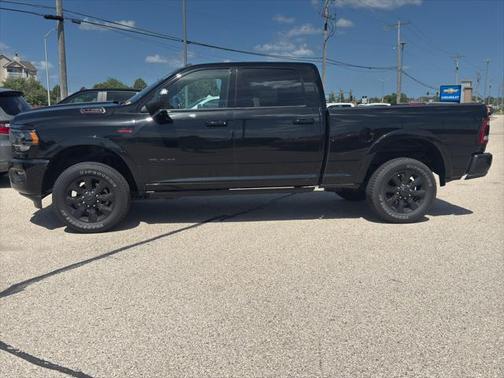 2022 RAM 2500 Limited Crew Cab 4x4 6'4' Box