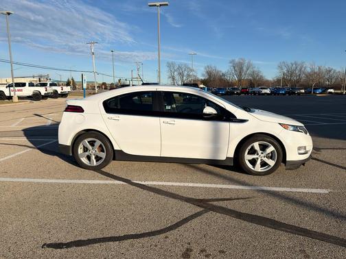 2015 Chevrolet Volt Base