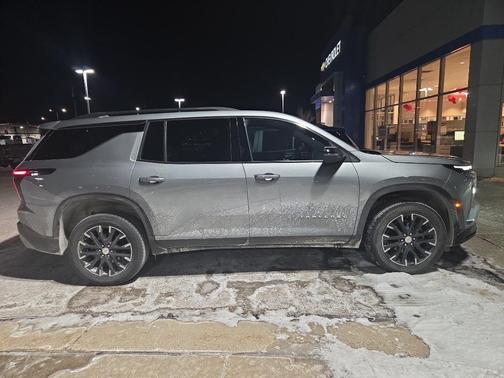 2024 Chevrolet Traverse LT Leather