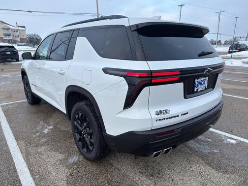 2024 Chevrolet Traverse LT
