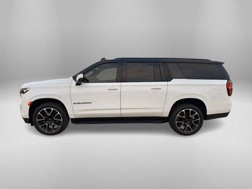 2023 Chevrolet Suburban RST