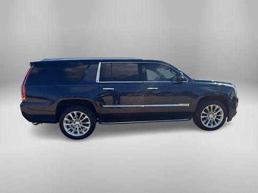 2019 Cadillac Escalade ESV Luxury