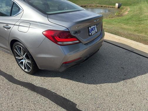 2021 Genesis G70 2.0T RWD Manual