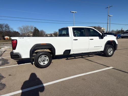 2024 GMC Sierra 2500 Pro