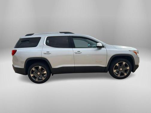 2017 GMC Acadia SLT-2