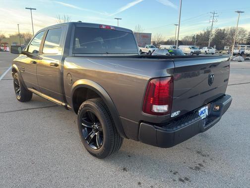 2024 RAM 1500 Classic Warlock Crew Cab 4x4 5'7' Box