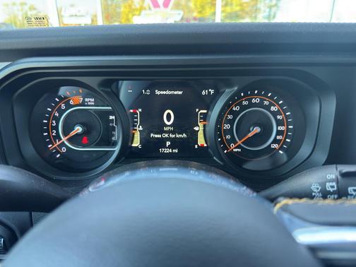 2024 Jeep Wrangler 4-Door Sahara 4x4
