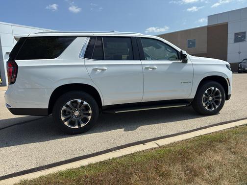 2025 Chevrolet Tahoe LS