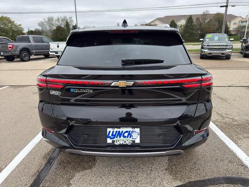 2025 Chevrolet Equinox EV LT