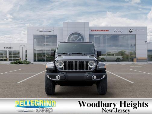 Granite Crystal Metallic Clearcoat 2027 Jeep Wrangler Sahara