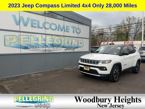 Bright White Clearcoat 2023 Jeep Compass Limited