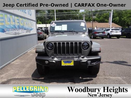 2022 Jeep Wrangler Unlimited Sahara Altitude