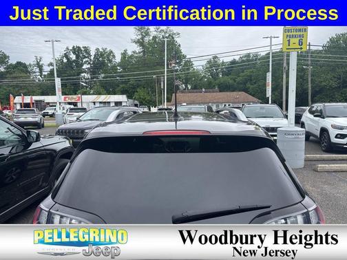 Granite Crystal Metallic Clearcoat 2021 Jeep Cherokee Limited
