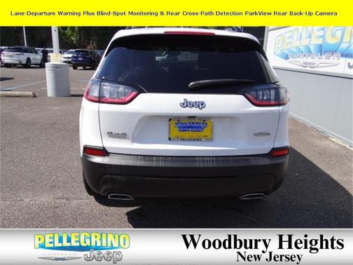 2022 Jeep Cherokee Latitude Lux