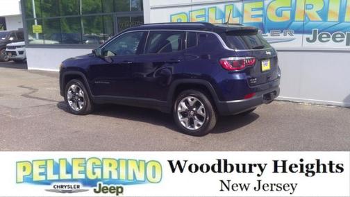 Photo 3 of 29 of 2020 Jeep Compass Limited