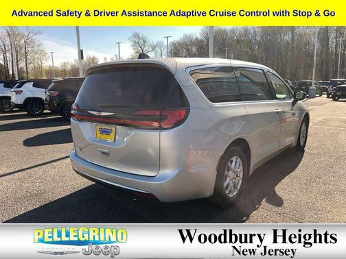 Silver Mist Clearcoat 2024 Chrysler Pacifica Touring L