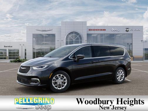 Diamond Black Crystal Pearlcoat 2026 Chrysler Pacifica Limited