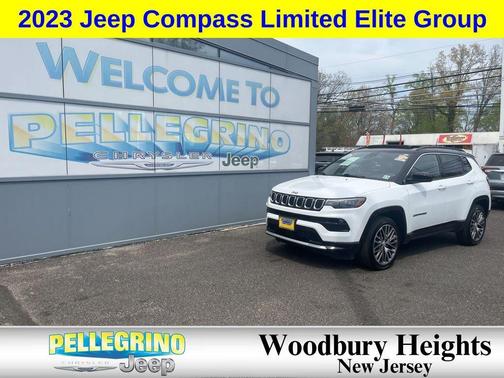 Bright White Clearcoat 2023 Jeep Compass Limited