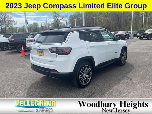 Bright White Clearcoat 2023 Jeep Compass Limited