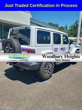 Bright White Clearcoat 2024 Jeep Wrangler 4-Door Sahara 4x4