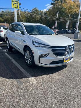 2024 Buick Enclave Essence