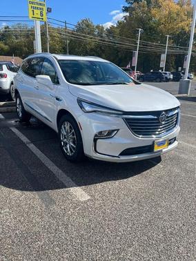 2024 Buick Enclave Essence