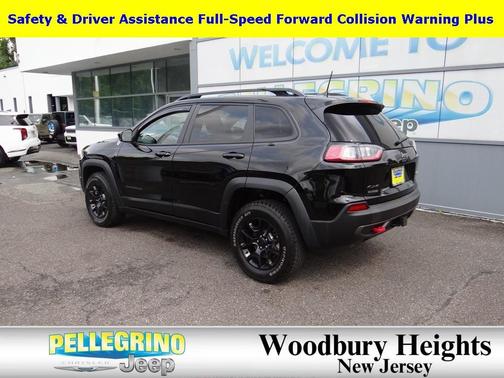 2022 Jeep Cherokee Trailhawk