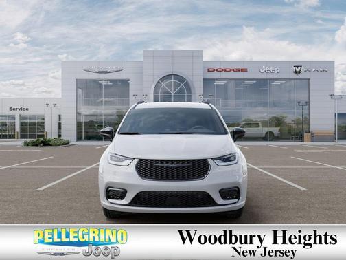 2026 Chrysler Pacifica L