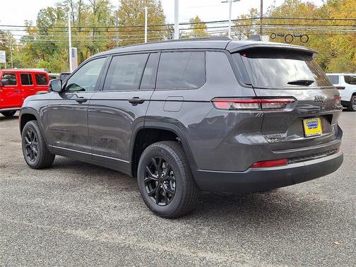 2025 Jeep Grand Cherokee L Laredo
