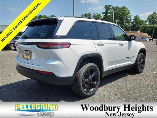 2025 Jeep Grand Cherokee Sport