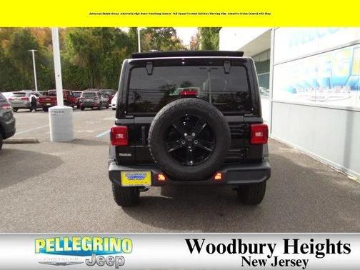 Black Clearcoat 2022 Jeep Wrangler Unlimited Sahara