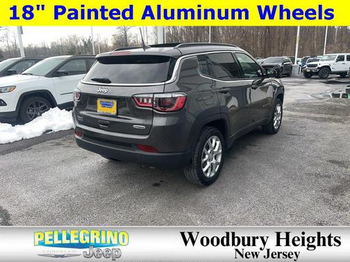 2024 Jeep Compass Latitude Lux