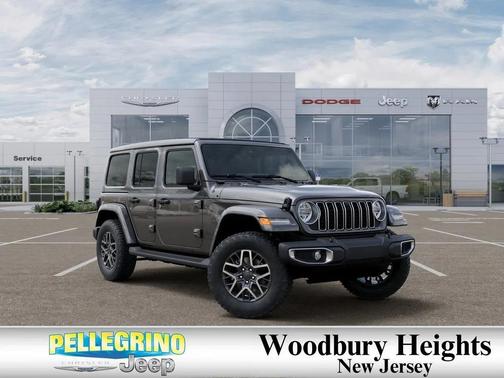 Granite Crystal Metallic Clearcoat 2026 Jeep Wrangler 4-Door Sahara 4x4