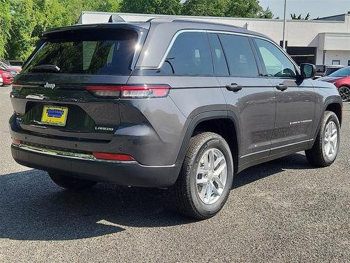 2025 Jeep Grand Cherokee Laredo X