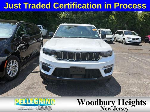 Bright White Clearcoat 2025 Jeep Grand Cherokee Limited