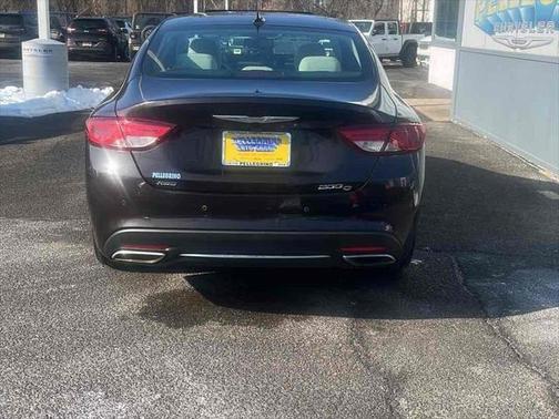 2015 Chrysler 200 C