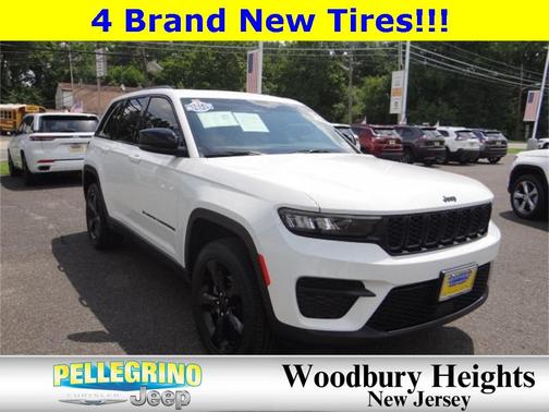 2022 Jeep Grand Cherokee Altitude