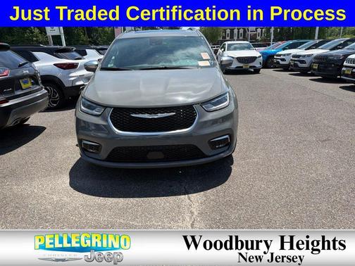 White 2024 Chrysler Pacifica L