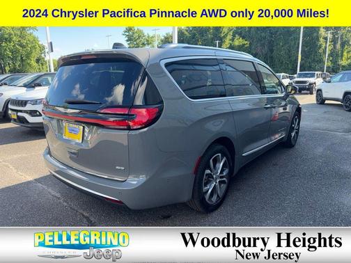 White 2024 Chrysler Pacifica L