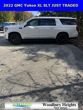 2022 GMC Yukon XL SLT
