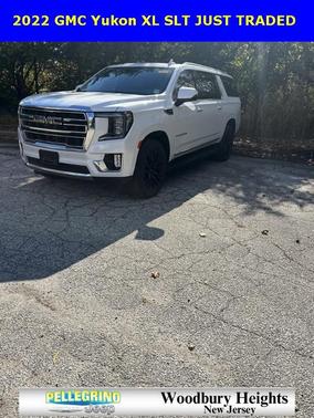 2022 GMC Yukon XL SLT