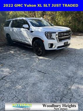 2022 GMC Yukon XL SLT