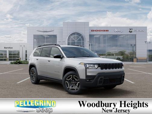 Silver Zynith Clearcoat 2026 Jeep Cherokee Laredo