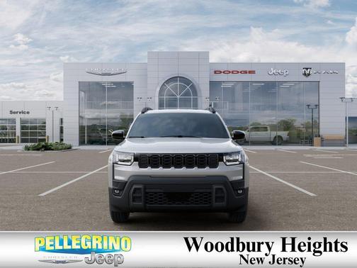 Silver Zynith Clearcoat 2026 Jeep Cherokee Laredo