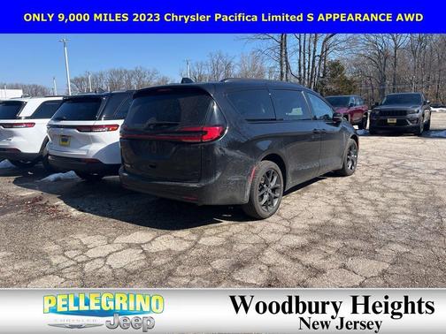2023 Chrysler Pacifica Limited
