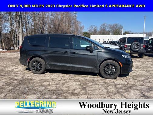 2023 Chrysler Pacifica Limited