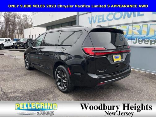 2023 Chrysler Pacifica Limited